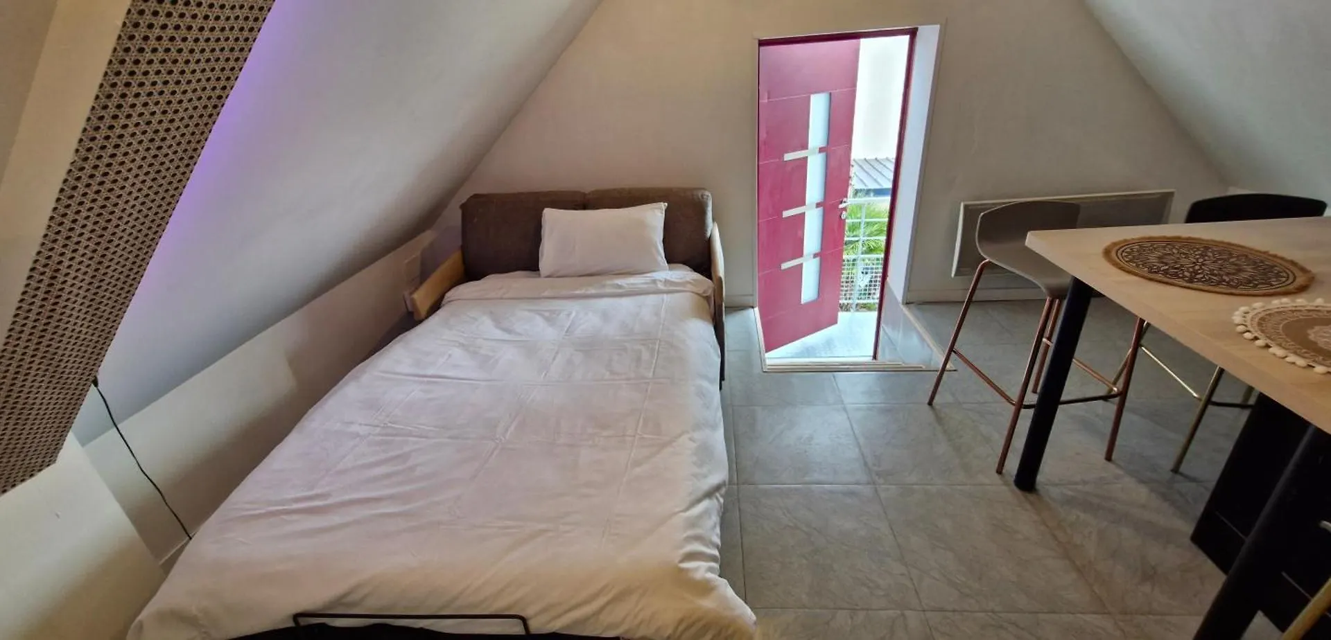 Noyal-Chatillon-sur-SeichT3 Cosy - 4 Personnes A 5 Min De Rennes公寓 0*, Noyal-Chatillon-sur-Seich 法国